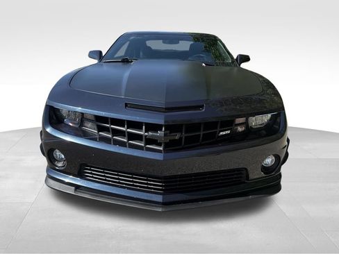Used 2013 Chevrolet Camaro SS w/ SS Performance Package RWD image 11