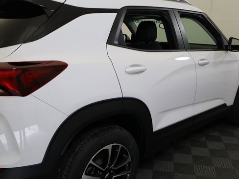 New 2026 Chevrolet TrailBlazer LT w/ Convenience Package image 7