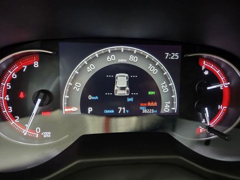 Used 2023 Toyota RAV4 XLE w/ Convenience Package FWD image 16