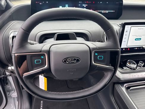 New 2025 Ford Expedition Platinum w/ Stealth Performance Package image 20