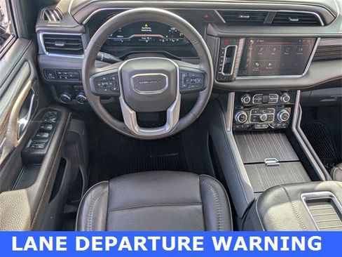 Certified 2023 GMC Yukon Denali image 8