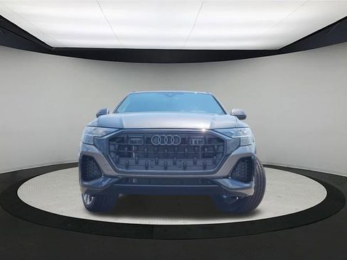 New 2025 Audi Q8 Premium image 2