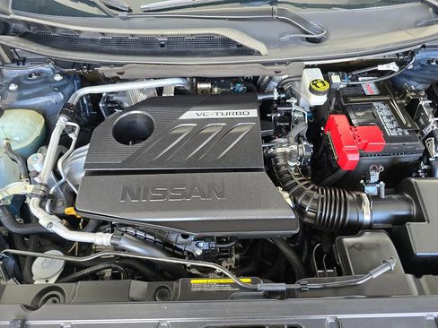 Used 2025 Nissan Rogue SV FWD image 25