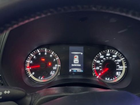 Used 2022 Toyota Highlander LE image 15