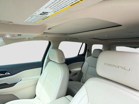 Used 2021 GMC Acadia Denali w/ Denali Technology Package FWD image 28
