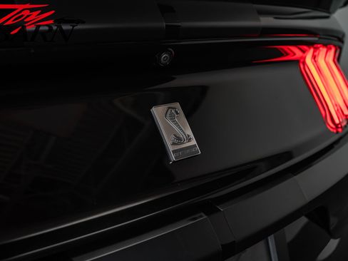 Used 2018 Ford Mustang Shelby GT350 w/ Electronics Package image 12