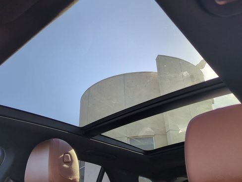 Used 2024 Mercedes-Benz GLE 350 4MATIC image 19