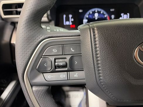 Used 2026 Toyota 4Runner SR5 AWD/4WD image 27
