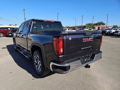 New 2026 GMC Sierra 1500 SLT image 3