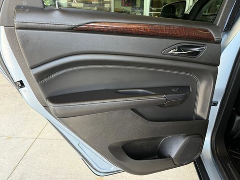 Used 2014 Cadillac SRX Luxury w/ Driver Awareness Package FWD image 11