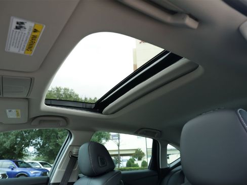 New 2025 Acura TLX w/ Technology Package image 25