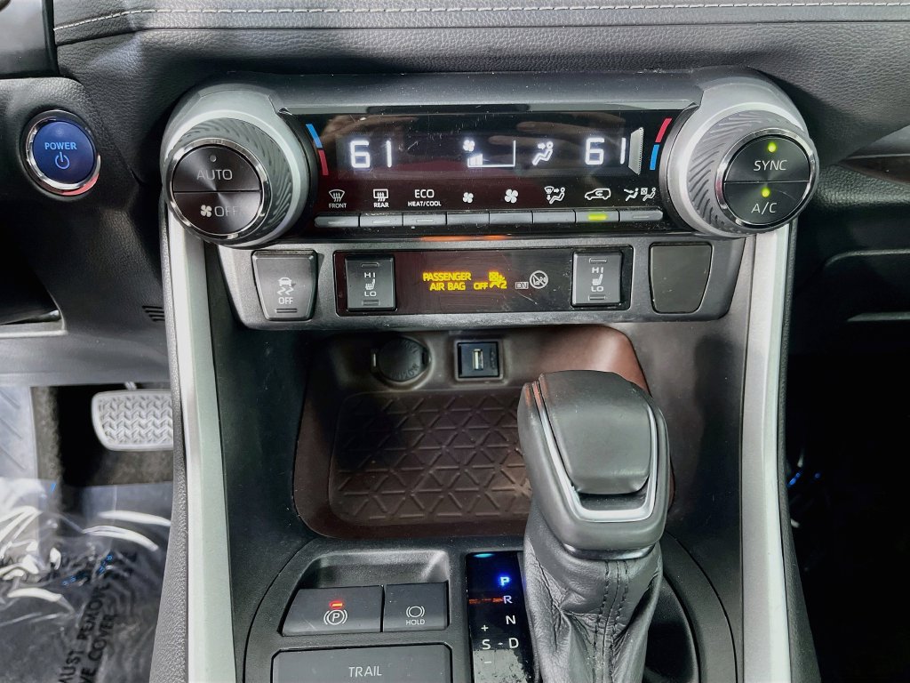 Used 2021 Toyota RAV4 Limited AWD/4WD image 19