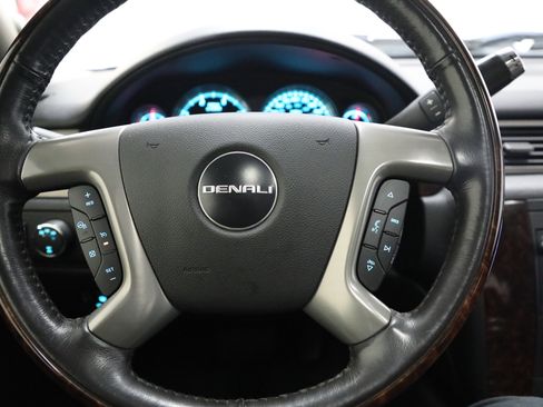 Used 2011 GMC Sierra 3500 Denali image 3