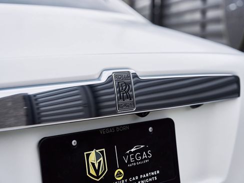 Used 2019 Rolls-Royce Ghost image 18