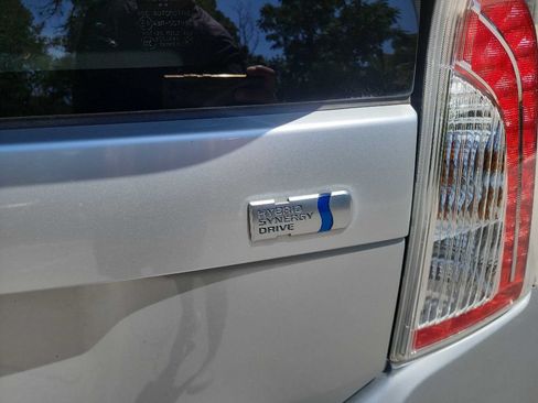 Used 2012 Toyota Prius Three FWD image 8