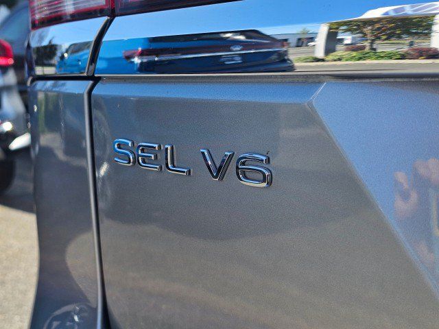 Used 2023 Volkswagen Atlas SEL AWD/4WD image 18