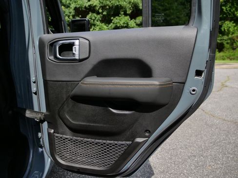 Used 2024 Jeep Wrangler Unlimited Sahara AWD/4WD image 37