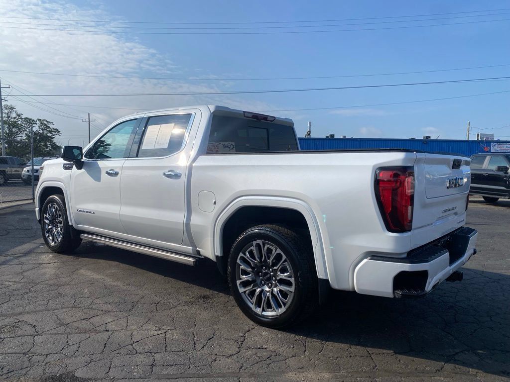 Used 2024 GMC Sierra 1500 Denali Ultimate AWD/4WD image 7