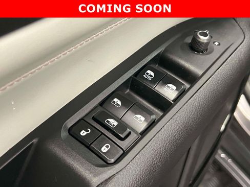 Certified 2023 Jeep Compass Limited w/ Sun and Sound Group AWD/4WD image 17