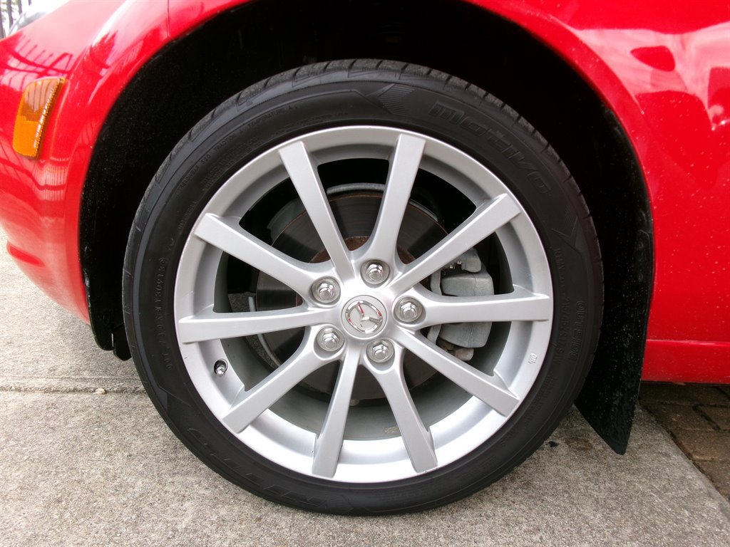 Used 2006 MAZDA MX-5 Miata Sport RWD image 27