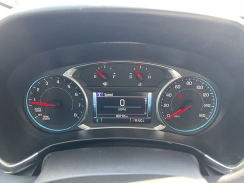 Used 2018 Chevrolet Equinox Premier image 9