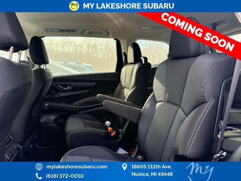 Used 2024 Subaru Ascent Premium w/ Convenience Package image 11