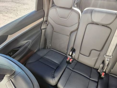 New 2025 Volvo EX90 Ultra w/ Protection Package Premier image 13