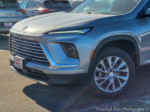 New 2026 Buick Enclave Preferred image 3