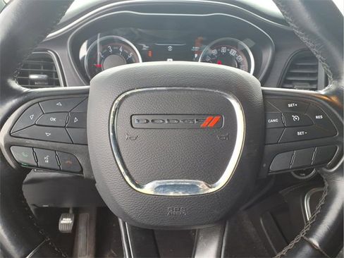 Used 2018 Dodge Challenger SXT image 14