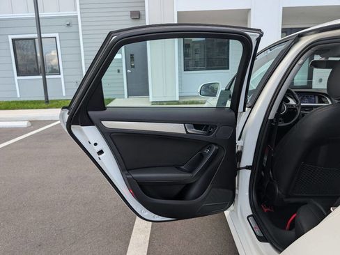 Used 2016 Audi A4 2.0T Premium image 16