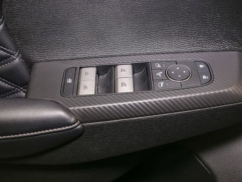 Used 2024 Mitsubishi Outlander 4WD Plug-In Hybrid image 45