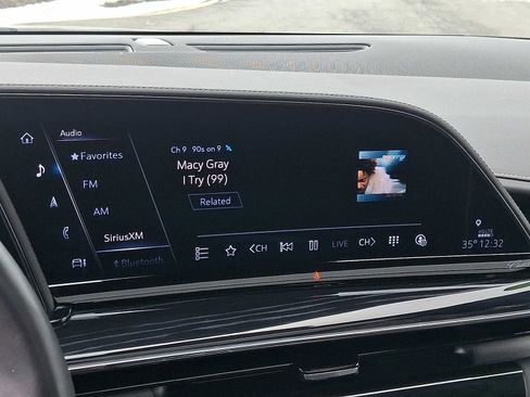 Certified 2024 Cadillac Escalade Sport w/ LPO, ONYX Package image 20