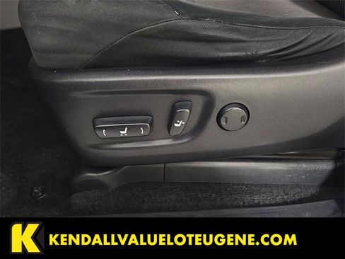 Used 2013 Toyota 4Runner SR5 image 17