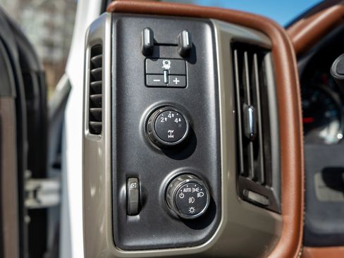 Used 2016 Chevrolet Silverado 3500 High Country w/ Duramax Plus Package image 16