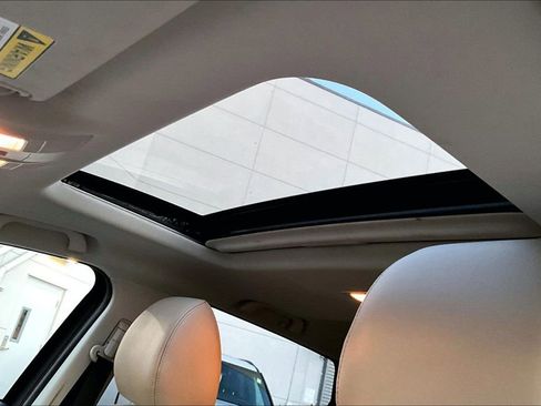 Used 2023 MAZDA CX-9 Touring image 12