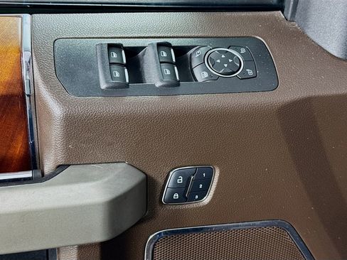 Used 2017 Ford F150 King Ranch image 20