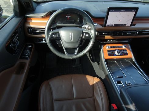 Used 2020 Lincoln Aviator Reserve w/ Equipment Group 201A AWD/4WD image 10