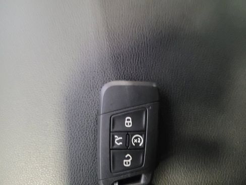 Used 2023 Volkswagen Atlas Cross Sport SE w/ Black Wheel Package FWD image 32