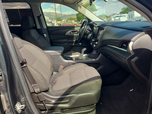 Used 2019 Chevrolet Traverse LT FWD image 29