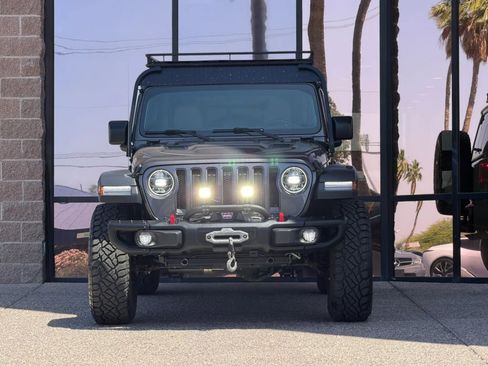Used 2018 Jeep Wrangler Unlimited Rubicon w/ Dual Top Group AWD/4WD image 25