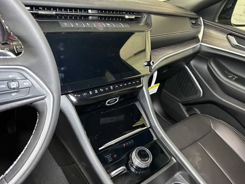 New 2026 Jeep Grand Cherokee Limited image 26