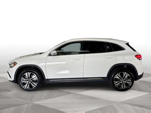 Used 2025 Mercedes-Benz GLA 250 4MATIC image 5