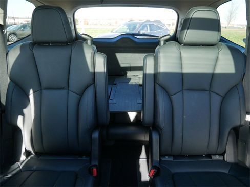 Certified 2025 Subaru Ascent Bronze Edition image 18