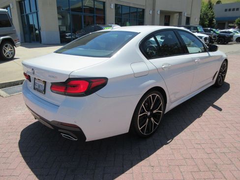 Used 2023 BMW 530i w/ M Sport Package RWD image 2
