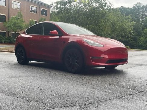 Used 2022 Tesla Model Y Long Range AWD/4WD image 3