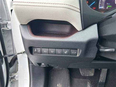 Used 2021 Toyota RAV4 Limited image 35