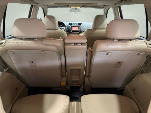 Used 2013 Toyota Highlander Limited AWD/4WD image 38