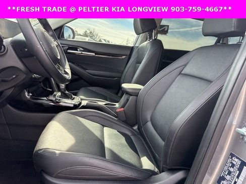 Certified 2025 Kia Seltos EX image 9