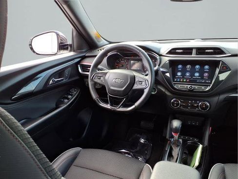 Used 2023 Chevrolet TrailBlazer RS w/ Convenience Package image 10