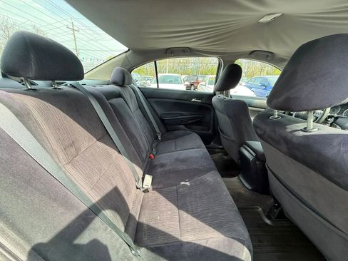 Used 2011 Honda Accord LX image 37